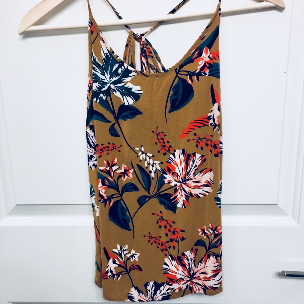 Floral tank